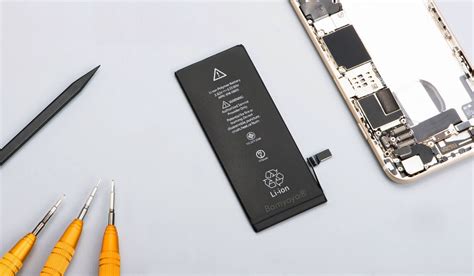 iphone battery manufacturer